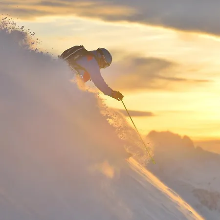 余辉旅馆 公寓 *